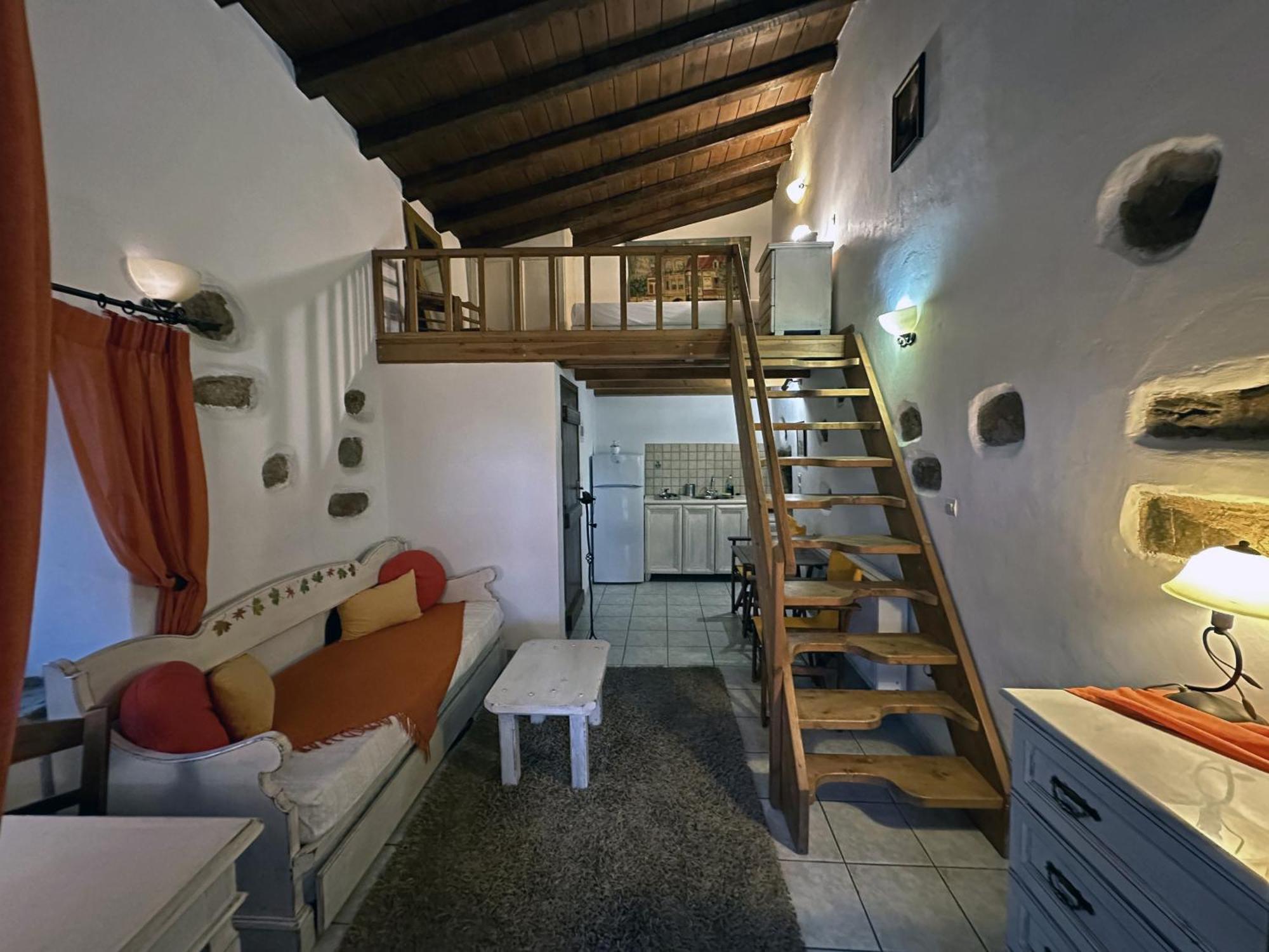 Porfyrousa Traditional Hotel Milopotamos  Extérieur photo