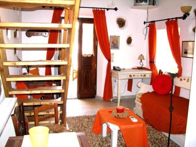 Porfyrousa Traditional Hotel Milopotamos  Extérieur photo
